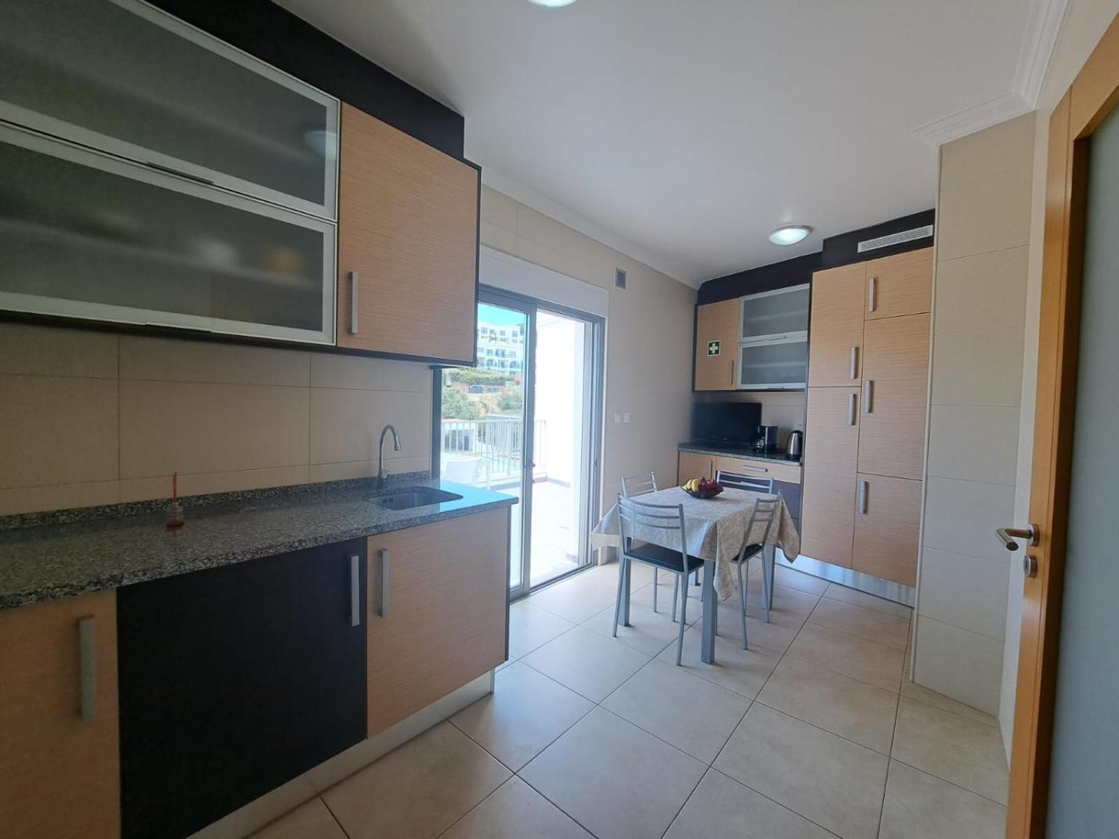 Sea And Old Town Views Apartment Albufeira