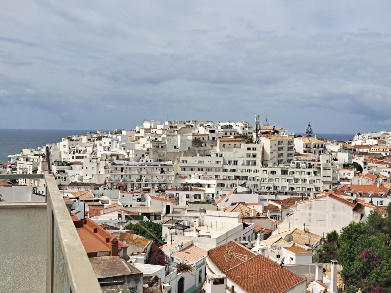 Sea And Old Town Views *